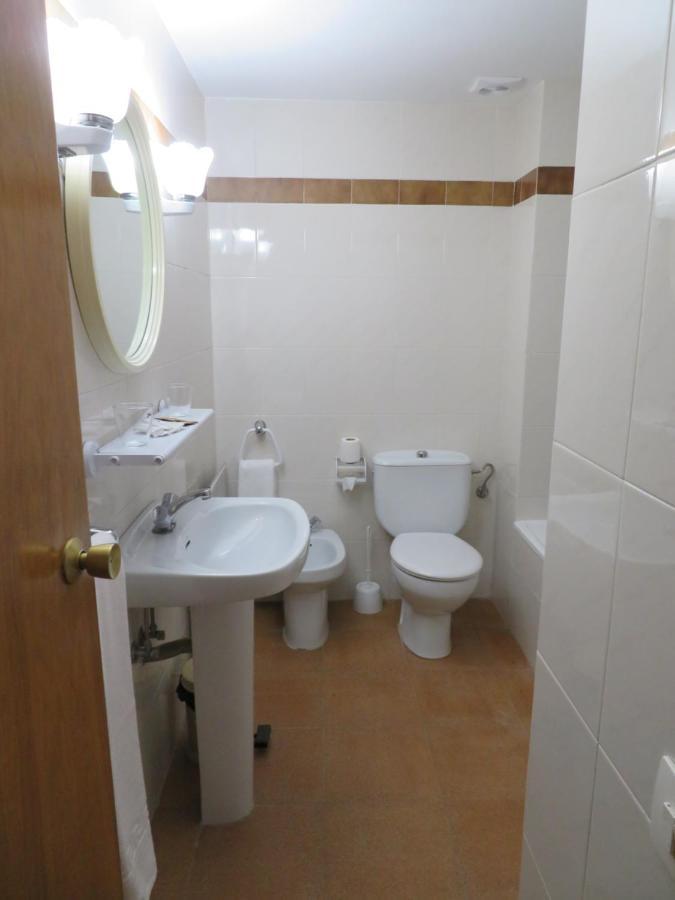 Meson La Lonja Hotel Herbes Luaran gambar